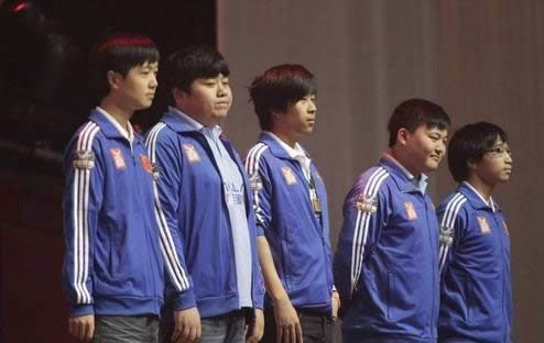 lolS7����ս���ع� ����LPL����ս���̵�