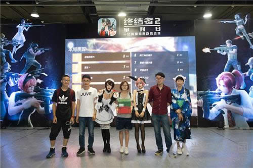 �ս���2Ů��ҳԼ���coser��Ӱ