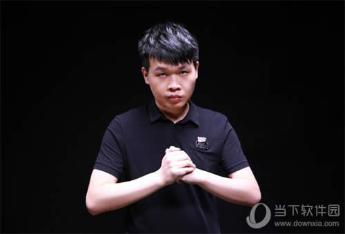 ����ս���羺������ʥ