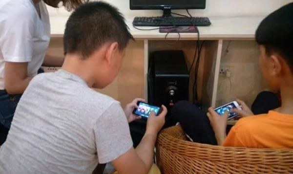 ������ҫСѧ��д��һƪ�����£���ʦû���������˸�10�֣�